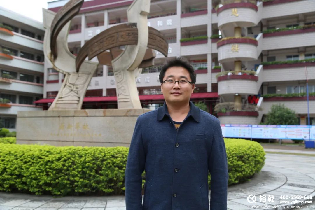 4000個(gè)不帶手機(jī)的學(xué)生，和他們的智慧校園3