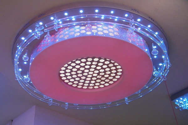 LED和智能照明有千絲萬縷的聯(lián)系！(圖1)