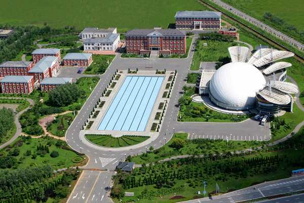 大連中外服裝藝術(shù)學校能耗監(jiān)測系統(tǒng)(圖1)