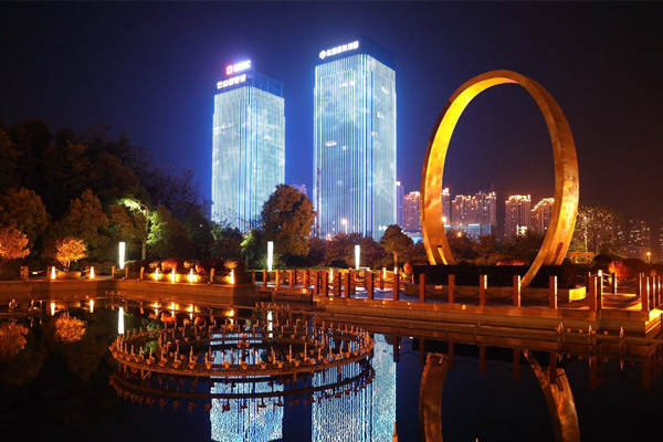 為實(shí)現(xiàn)城市照明節(jié)能，如何部署能源管理系統(tǒng)？(圖1)